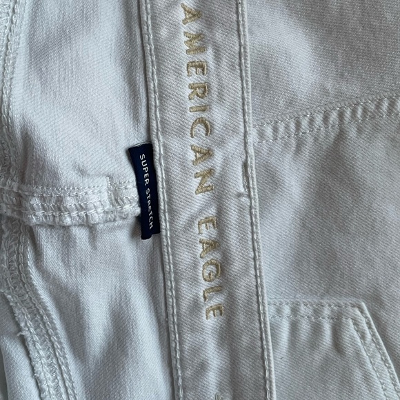American Eagle‎ Outfitters White Distressed Jean Shorts - Picture 6 of 7